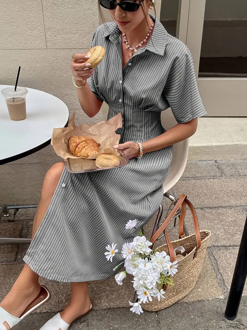 Blue Striped Slim Waist Short Sleeve Round Neck Short Dress