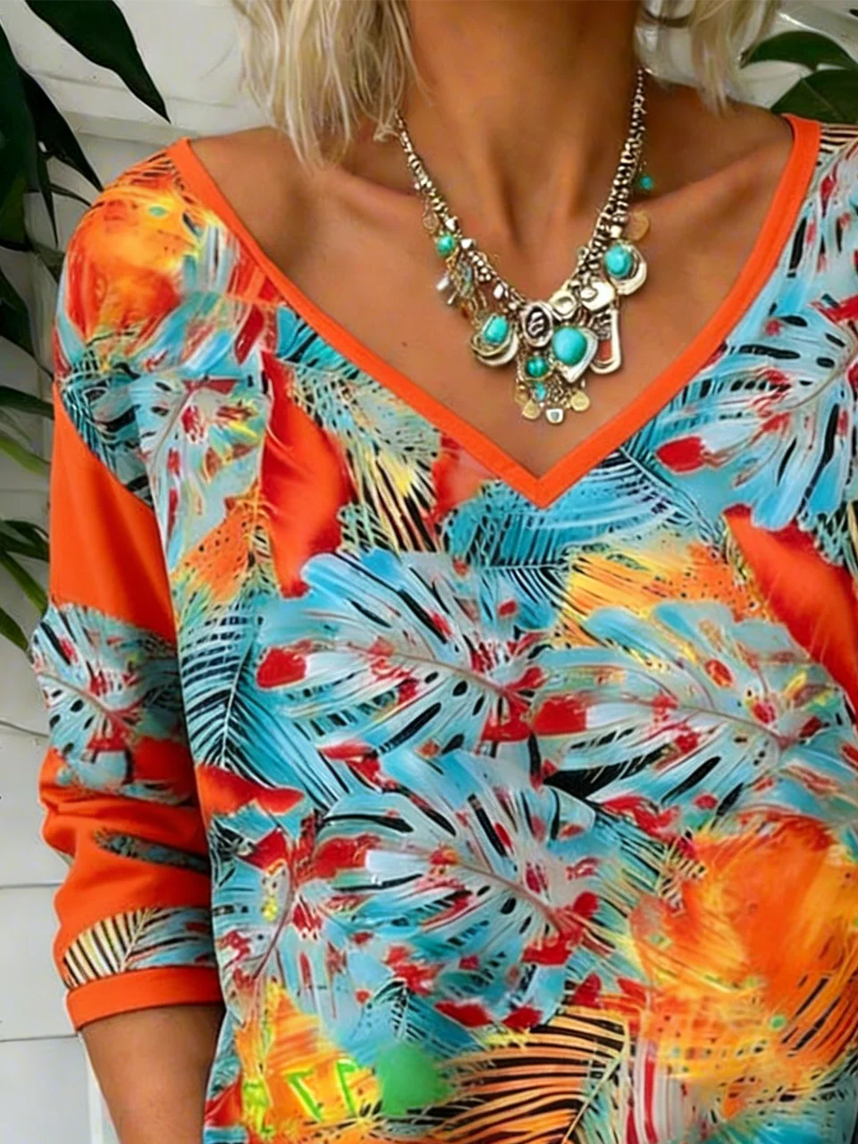 Palm Leaf V Neck Vintage T-Shirt