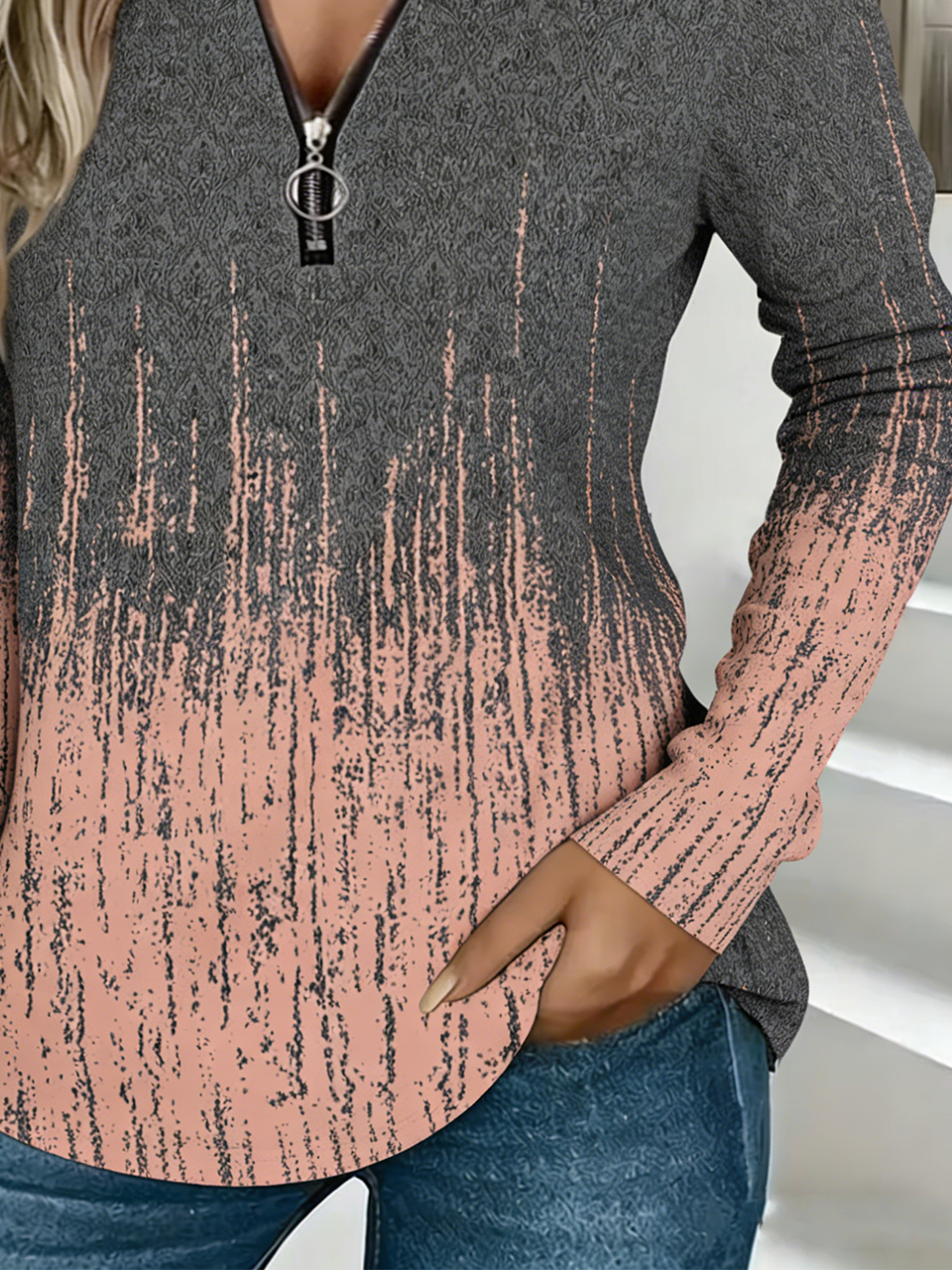 Gradient Pattern V Neck Vintage T-Shirt