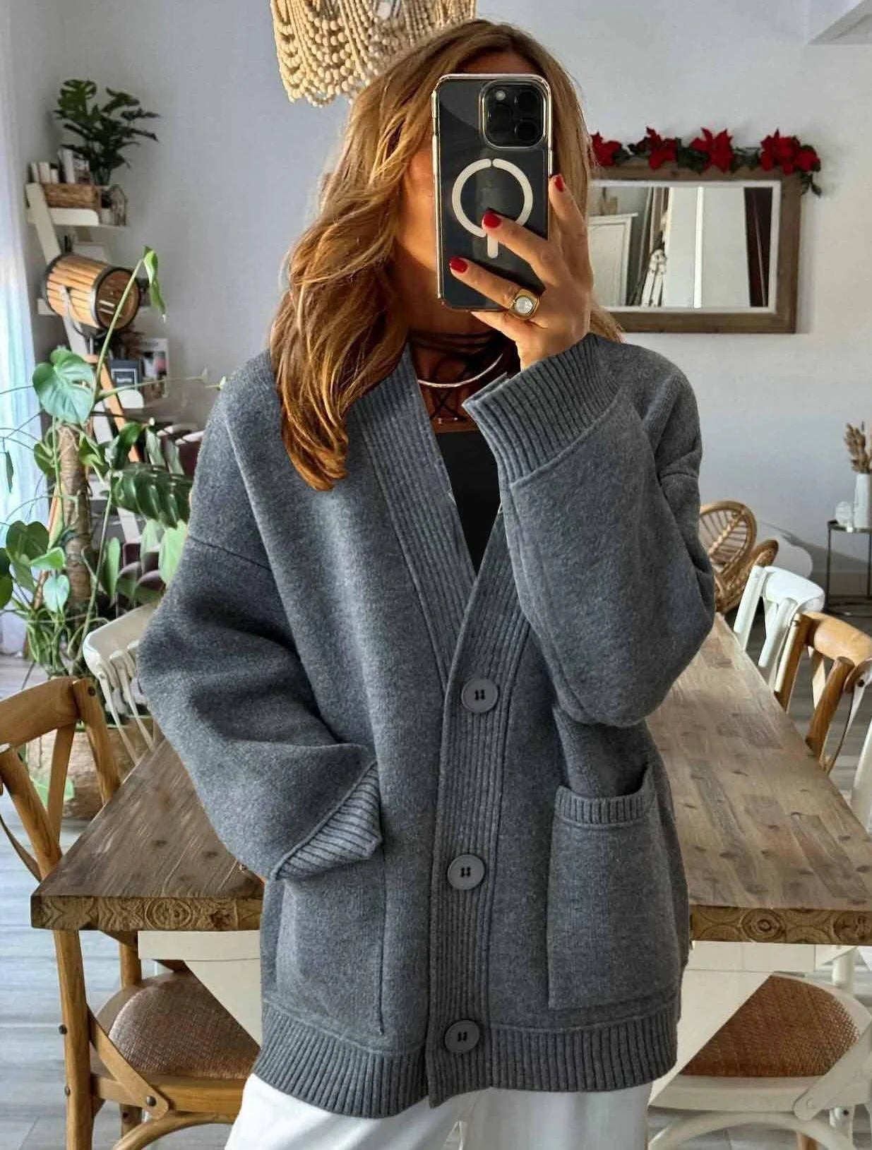 Women's Solid Color Autumn And Winter Thick Retro Sweater Long Sleeve Pocket Cardigan