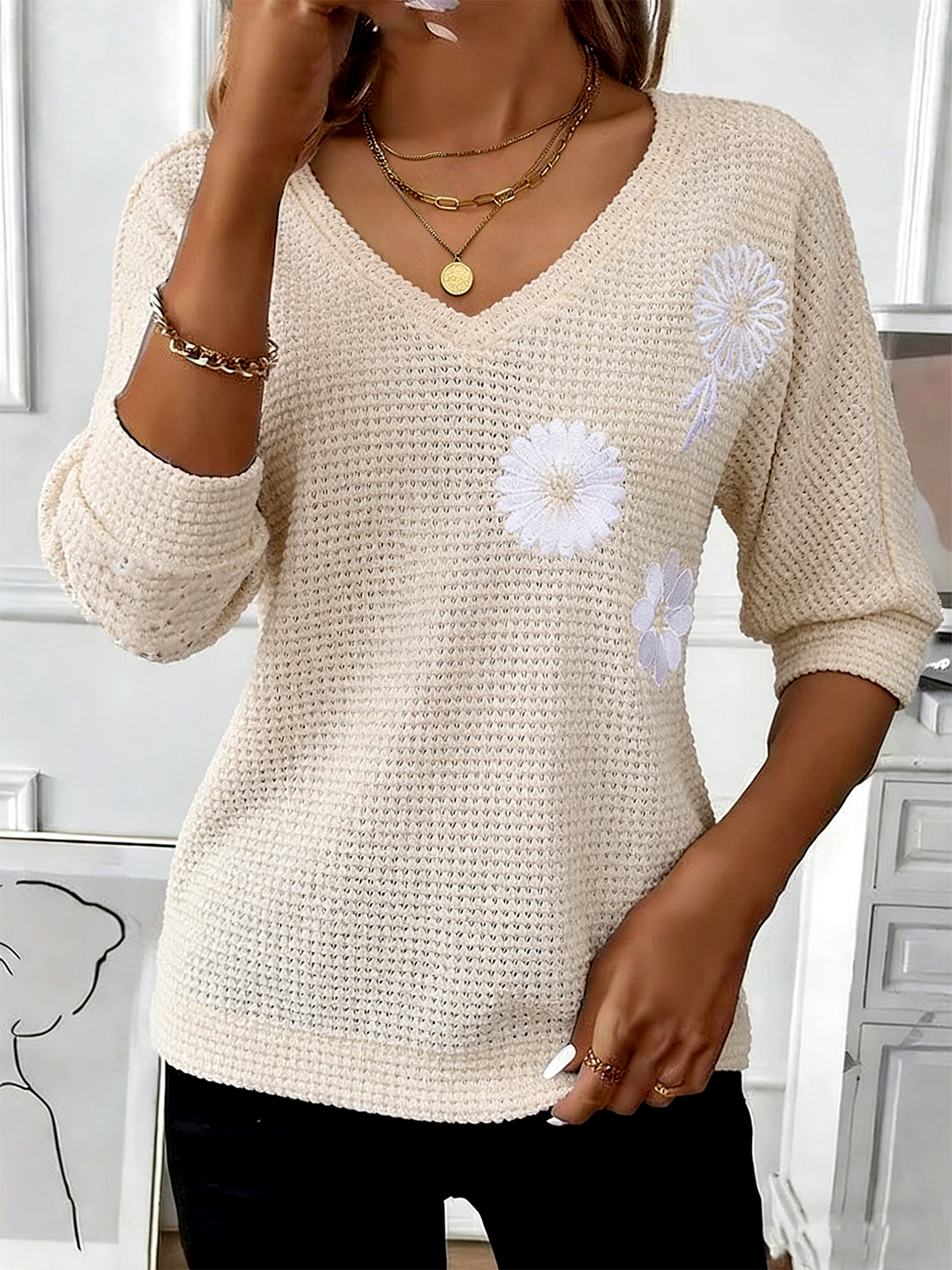 Loose Casual V Neck Embroidery Patterns T-Shirt