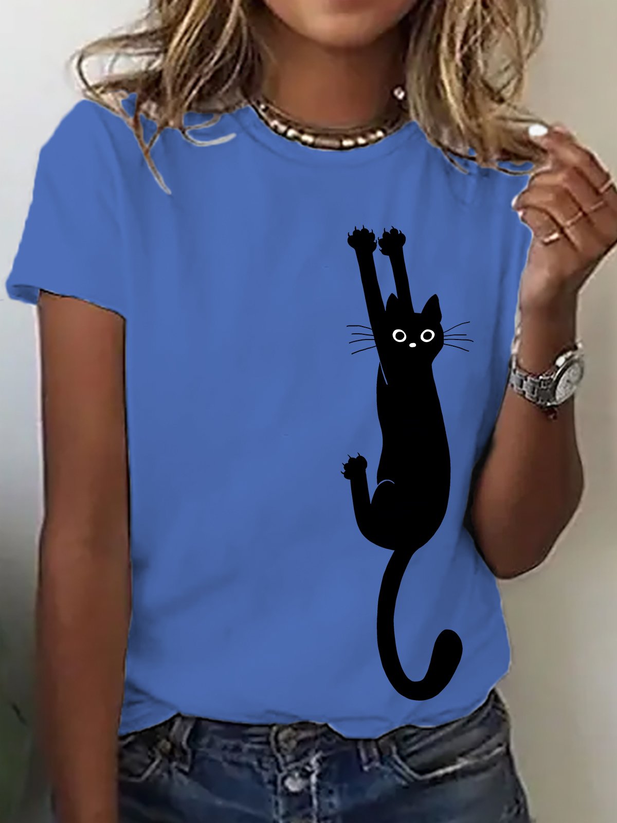 Black Cat Holding On Cotton T-shirt