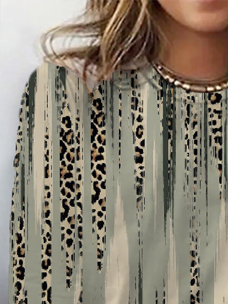 Leopard Print Long Sleeve Crew Neck T-shirt